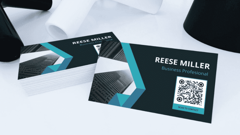 How Custom QR Codes on Business Cards Can Improve Engagement