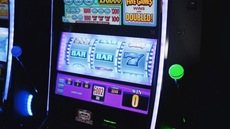Best Time of Day to Hit the Slots: Myth or Real Strategy?